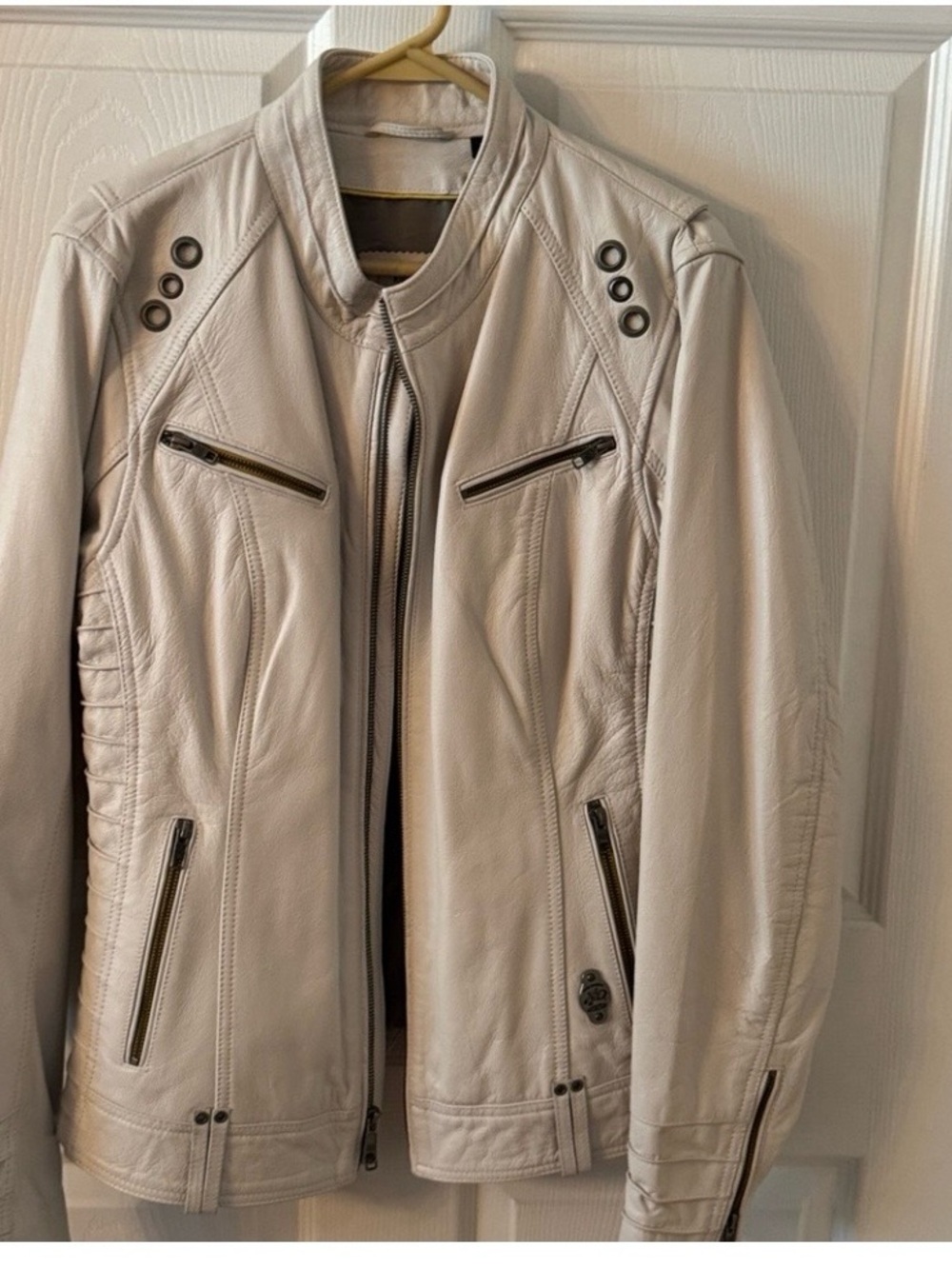 Womens Light Beige Leather Harley Davidson jacket- Classic Zip Front
